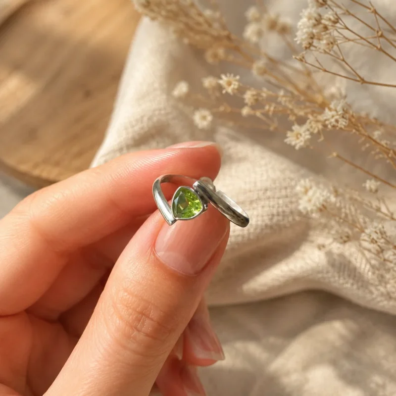 Anillo olivino y plata adptable - Prosperidad y renovación vital
